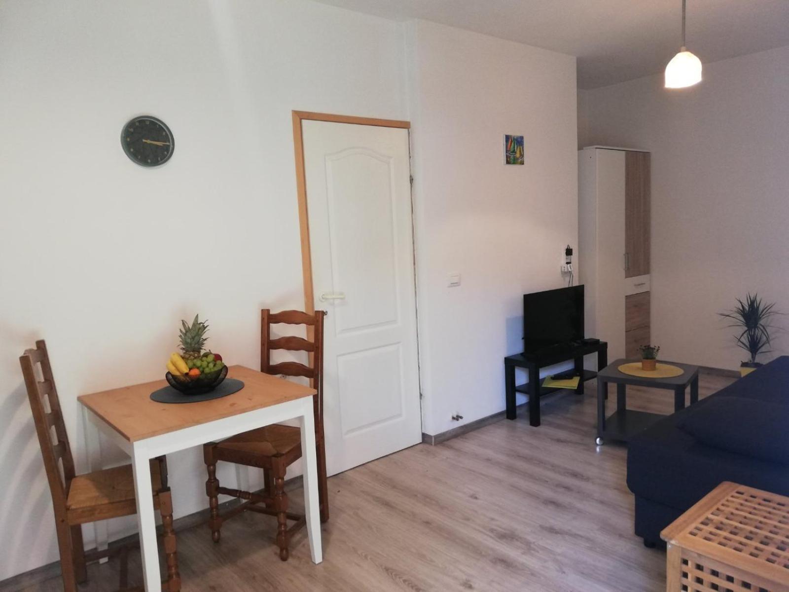 קראליביצה Apartments Maks מראה חיצוני תמונה